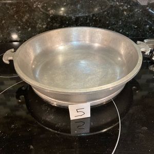 Guardian Cookware round soup pot.